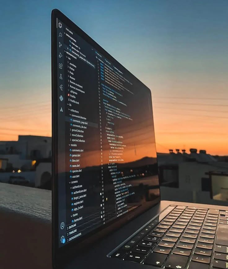 bmcode19's tweet image. Don&apos;t learn how to code in 2025 or 2026. Learn plumbing, electrical fittings,farming,  and  dry cleaning services.  AI can&apos;t replace them