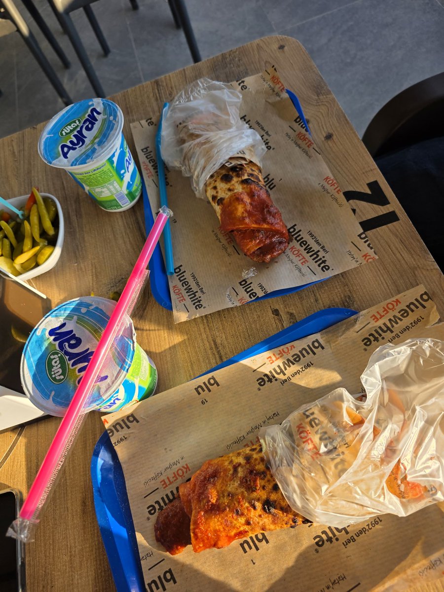 ilk buluşmada getirdiği yere bakın🤌🏻