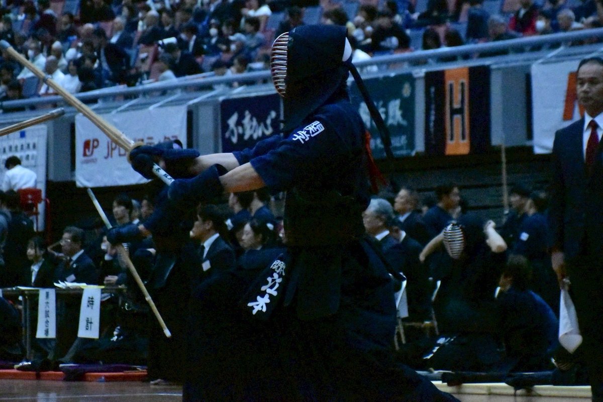 Asueアリーナ大阪にて第73回全日本学生剣道優勝大会が行われました。
結果は以下の通りです。
1回戦　関学3(3)ー1(1)徳島大
2回戦　関学2(2)ー2(2)法政大　(代表戦に      
て敗退)

今大会をもちまして、4回生は引退となります。引き続き応援のほどよろしくお願いします。