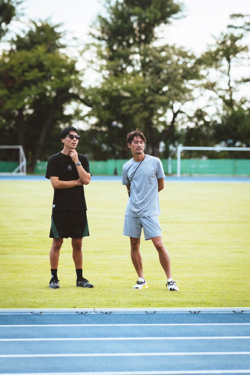 twolaps_tc's tweet image. TWOLAPS RADIO📻☀️

Vol.41は
TCスタッフの横田×和田！

＂TWOLAPSって冒険者＂なんです。
というのが、
最近の横田コーチのお気に入りワード⚔️
そんなTCが大切にしている理念や
コーチングについてを改めて
考える時間にもなりました💡
選手の活動も積極的に発信します！

stand.fm/episodes/691a9…