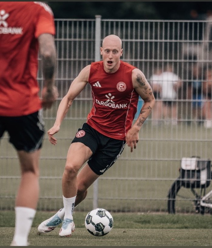 Wie kann man jemanden so krass vermissen?