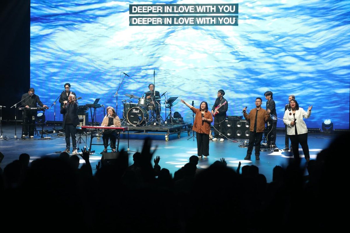 The music, the message, the atmosphere, each moment unfolded in perfect harmony. Thank you, Don Moen, for an evening that touched hearts, lifted spirits, and graced our stage with timeless beauty.

#JIEXPOTheatre #JIEXPO #DonMoen