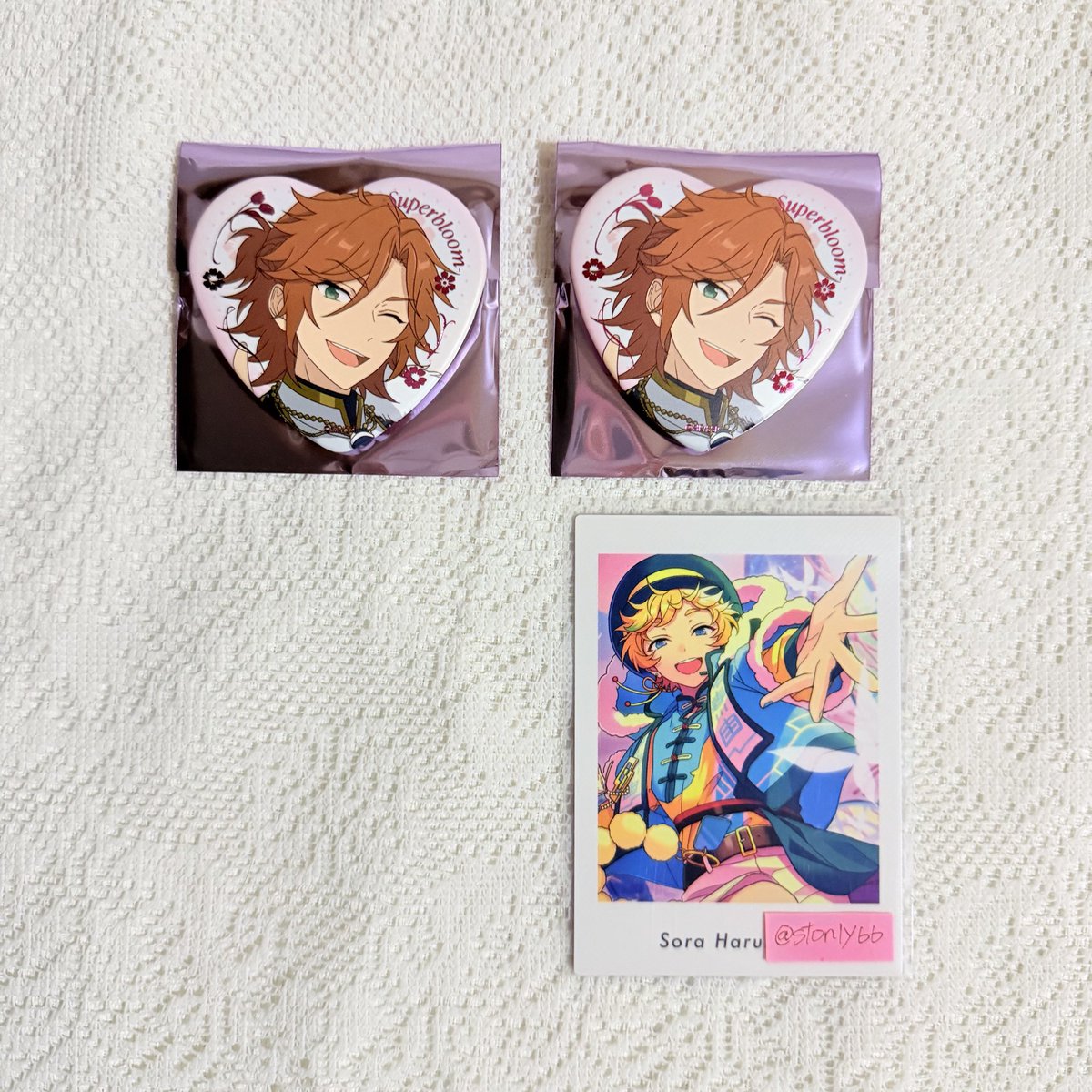 stonly66's tweet photo. 【譲渡】
あんスタ スタフォニ4th ハート缶バッジ

◎譲：カンナ5、斑2、ひなた2

◎求：定価＋送料

公演日が迫っているため送金はPayPayのみ(マネーライト可)、当日手渡し可

よろしくお願い致します。 https://t.co/WEGxexfJHs