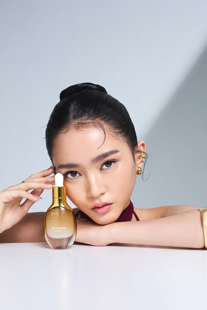 ✨ Botox-Like in A Bottle ✨

Formulated with powerful ingredients:

- 70% Galactomyces Ferment Filtrate
- 3% Matrixyl 3000
- ⁠2% Argireline Peptide
- ⁠1% Bio-Peptide

Clinically proven for firmer, smoother skin. Launching soon! ❤️