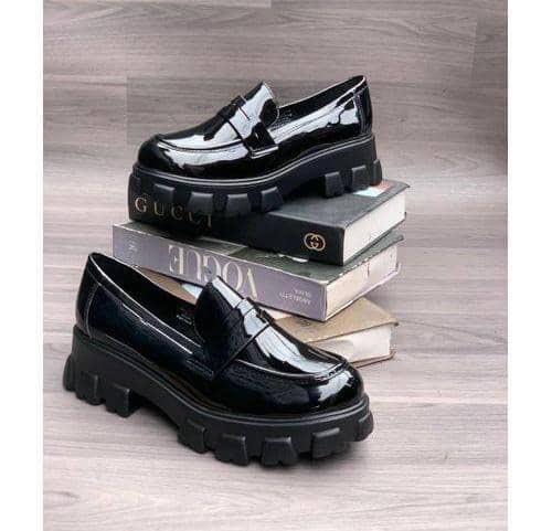 PluginFunaab's tweet image. Stock 💥Luxury Prada Unisex Original Classic Loafer Shoe💥

*Price: 20k

*Colour:*

*Size: 38 to 42* 
 Boxed 
*🙏🙏