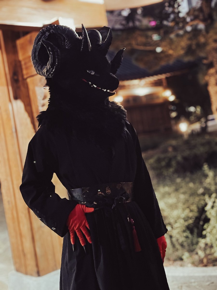 FURSTCLASS was so much fun. Thank you all so much, everyone in Korea! Let's raise a toast together again. Cheers!