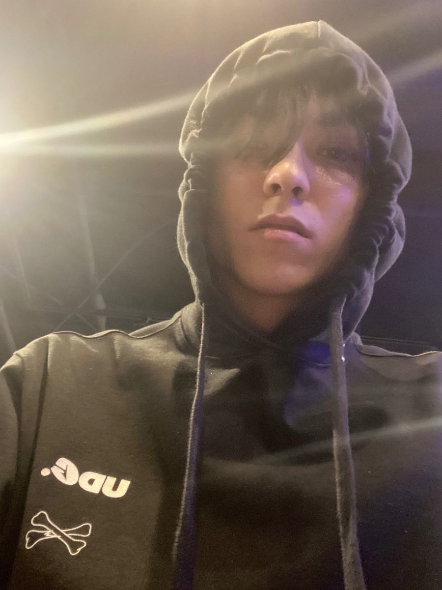 xie 👖 ♪ hvc 청바지 tweet media