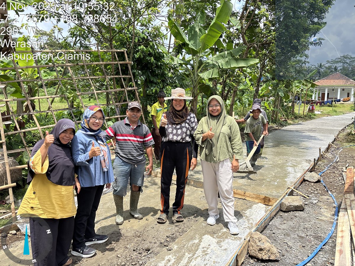 Gotong Royong Membangun Desa; wujud nyata kerja kolaboratif semua pihak dalam Membangun Bangsa

#TerimaKasihYandriSusanto
#SelamatkanDesaDariNarkotika
#DesaBersinar
#DesaGotongRoyong

<a href="/prabowo/">Prabowo Subianto</a>
<a href="/YandriSusanto/">Yandri Susanto</a>
<a href="/ArizaPatria/">Ariza Patria</a>