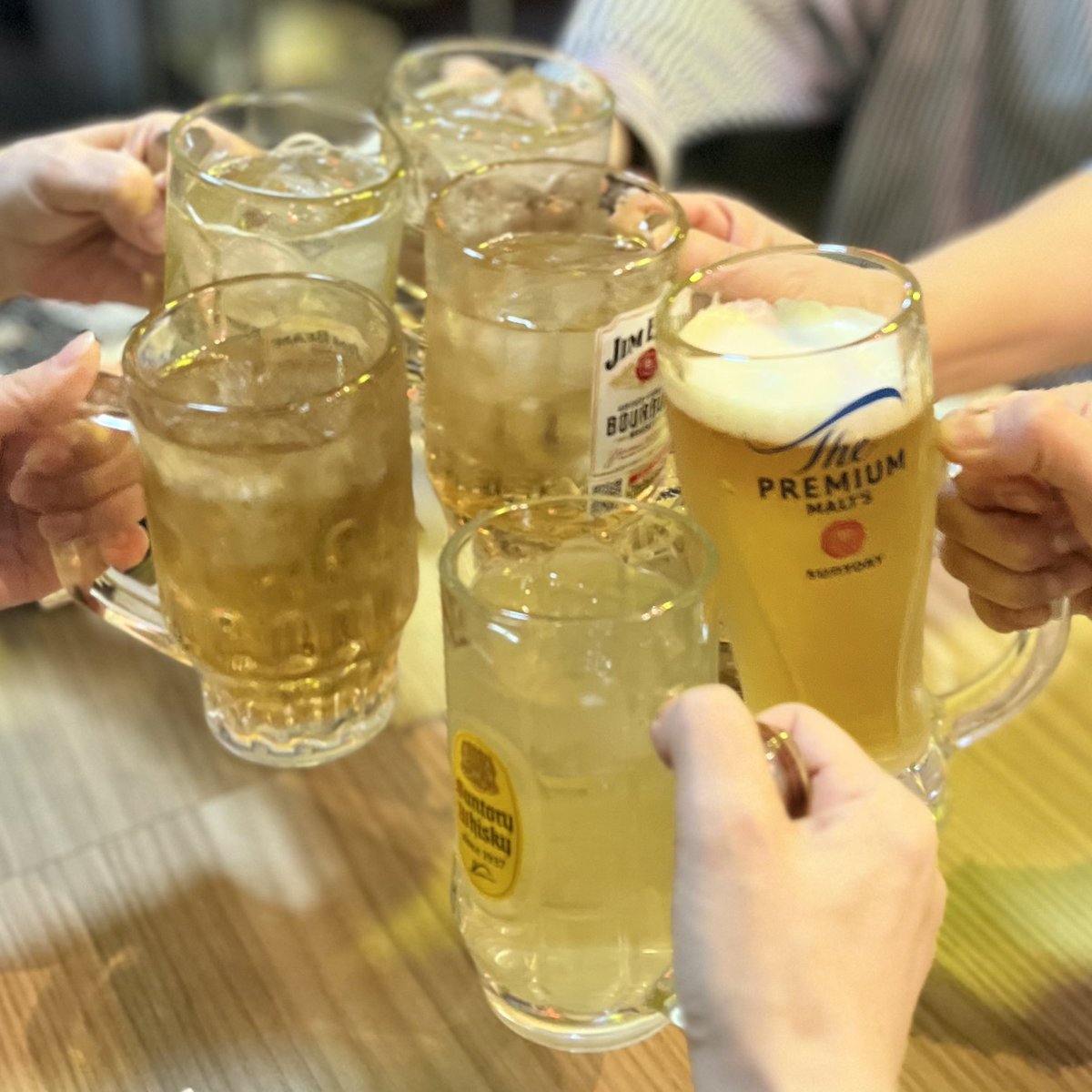 taketosora's tweet image. 昨日はヨンウのファンミへ
グループフォトで隣に立ててだいぶ舞い上がってしまった😂

今日は休みを取って遠征してきた友達と鶴橋をブラブラ
ペンペンたちもファンコンぶりに再会

2日間いっぱい遊んで楽しかった！
会ってくれた皆さまありがとうございました🥰