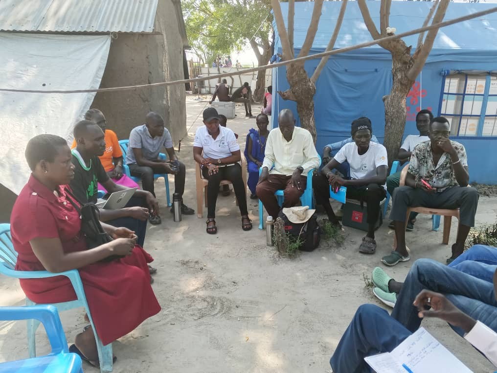 HealthLink_SS's tweet photo. with @UNFPASouthSudan support HLSS continues to deliver services to flood affected communities of Paguir, Fangak County. https://t.co/DjdnvizIFb