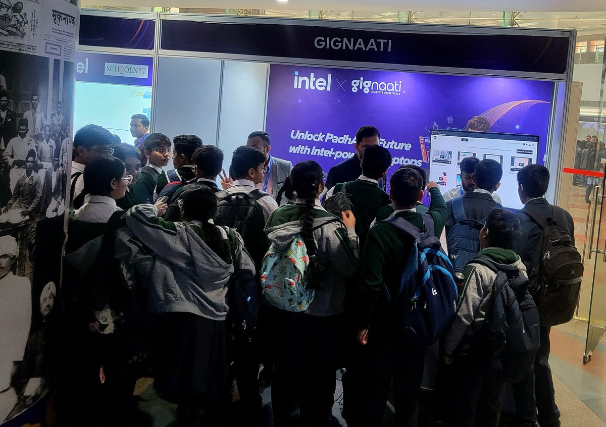 Today’s students will build AI systems powering India’s future. 🇮🇳🤖 Intel united students, educators &amp; policymakers — a powerful combo. India isn’t copying Silicon Valley. We’re building our own AI path. Team Gignaati is part of this journey. ✨
#AIForAll #Intel #Gignaati #DAIC