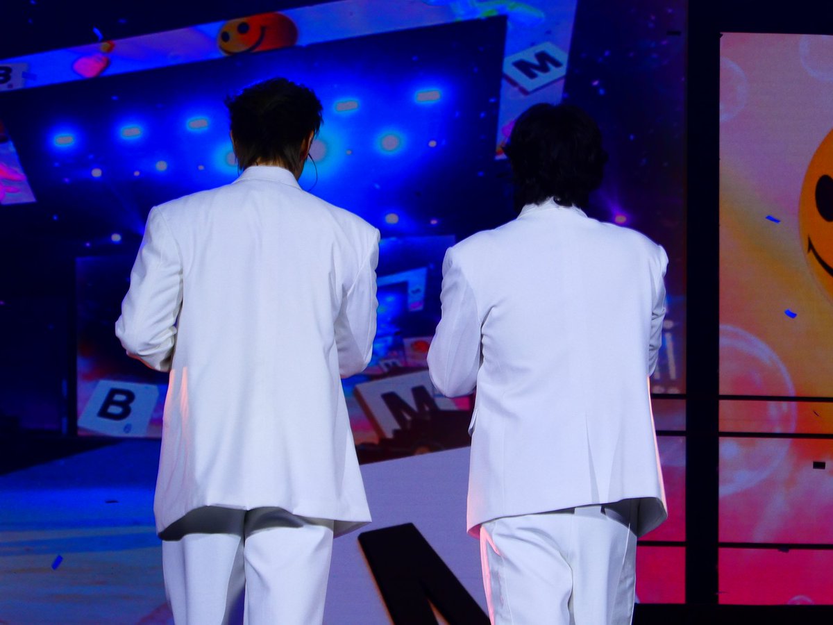 pat250420's tweet image. จะคอยเป็นกำลังใจ และ มอง ความสำเร็จ
ของทั้งคู่ จากตรงนี้ เสมอนะ

#maxkybas​ #แม็กกี้บาส
#SIXCODE