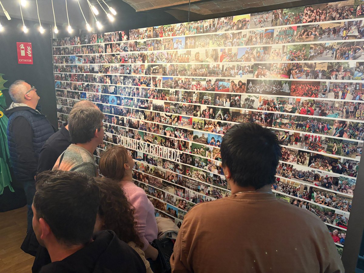 📢 El Museu Comarcal de Berga va acollir dissabte la presentació de l’exposició ‘Quan et poses el fulard’ amb motiu de la celebració del 50è aniversari del Grup Colònies a Borredà.

📷 E. Calderer i AjBerga