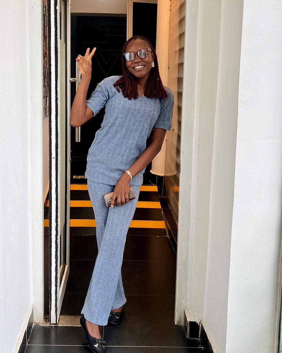 Smiles come easily when you love where you work. Happy new week!

#coworking #community #monday #venturespark #coworkingabuja #coworkingspace #workfromhome #venture #conferenceroom