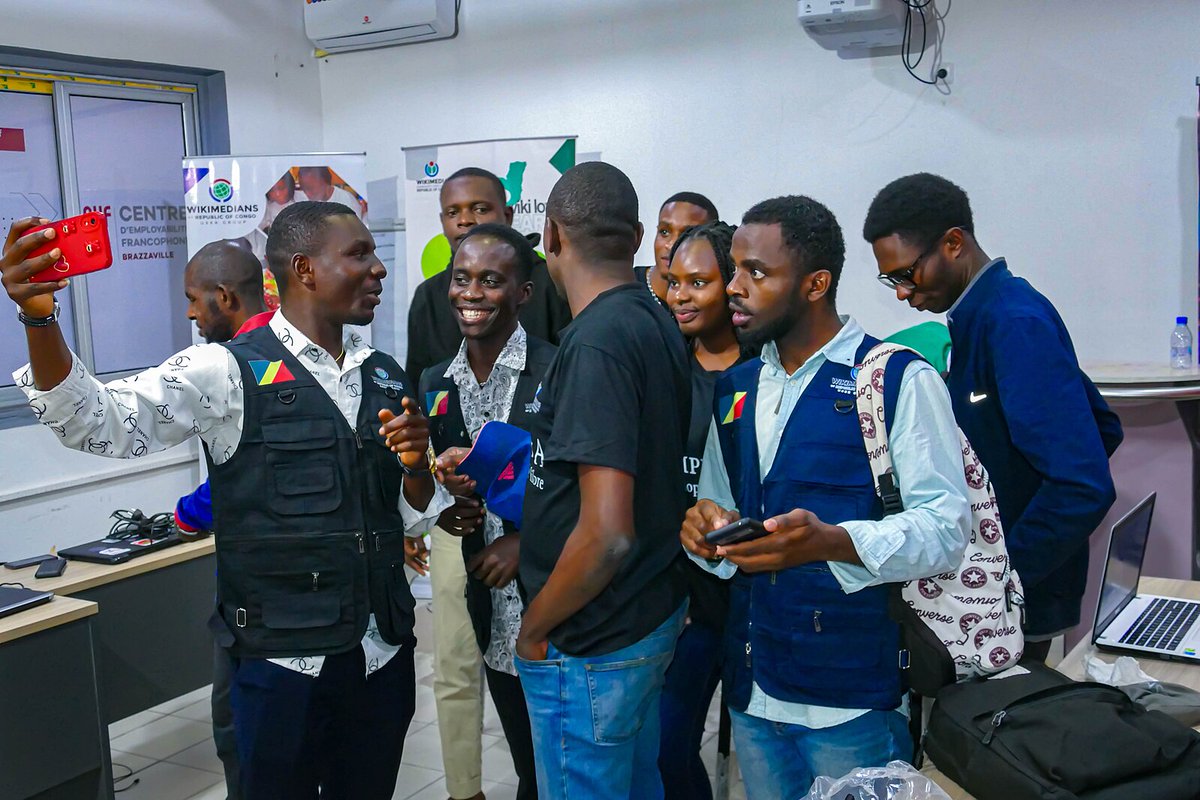 WikimediaCG's tweet photo. Wikimedia République du Congo, Souhaite un bon début de semaine à tous les bénévoles Wikimediens du monde.
Que cette semaine soit pour nous une source d’énergie positive.
Bonne semaine pleine de réussite et de belles découvertes chers amis Wikimédiens 🥰 🇨🇬🇨🇩🇨🇦🇨🇲🇧🇮🇺🇲🇿🇦🇹🇿🇪🇦🇫🇷🇬🇦🌎. https://t.co/XiMgUqbSjq