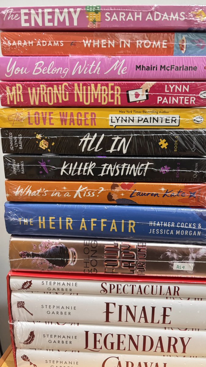 Jujur gatau akan selesai kapan bacanya 🥲