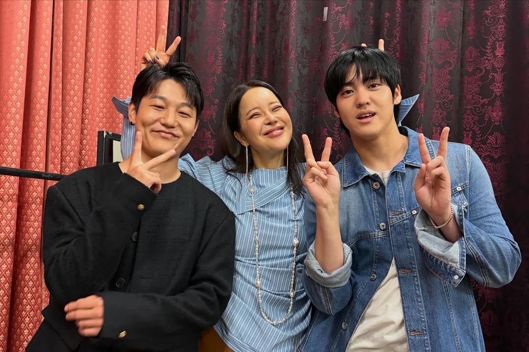 2025 백지영 전국투어 콘서트 <PLAYBAEK> - 부산에 유빈이도 게스트 출연 했어요.

ペクジヨンさんのインスタより。11月15日の釜山コンサートでの写真

instagram.com/p/DRJ9A-Ekn-f/…