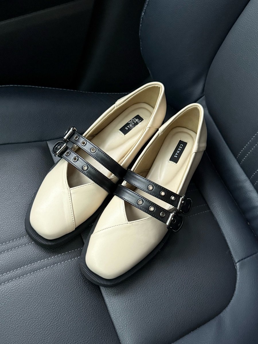 PROUDLY SUPPORTING LOCAL BRAND🇮🇩

modelnya cantik2 bgtt, overall comfy + awettt pol ✨