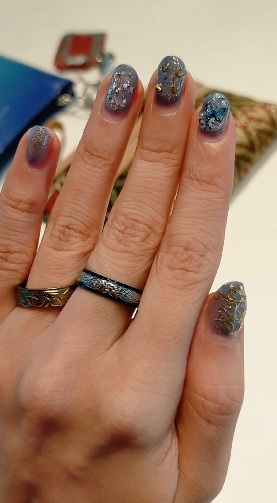 NAOE_one's tweet photo. 久しぶりのセルフジェルネイル💛💅
#ネイル #Nail 💅 #セルフネイル #Gelnail #Selfnail 
「2025.11.8🧡」 https://t.co/VVuTrxekQu