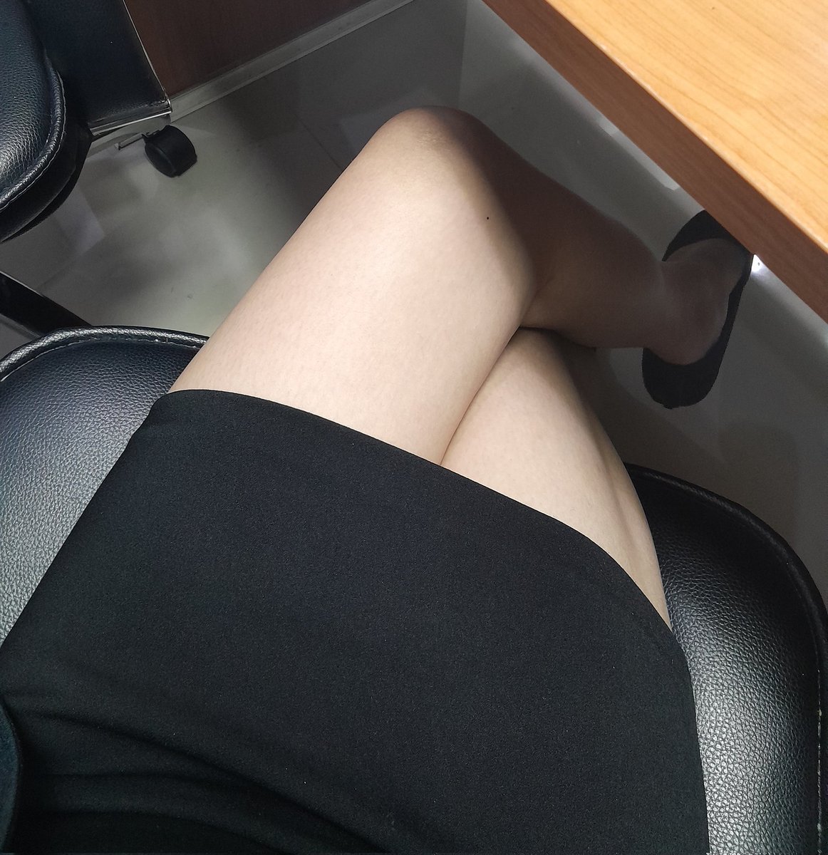 kanomnomka's tweet photo. ทำงานมันเหนื่อย #หาค่าขนม #หาคนดูแล https://t.co/FnJ5ezFx8k