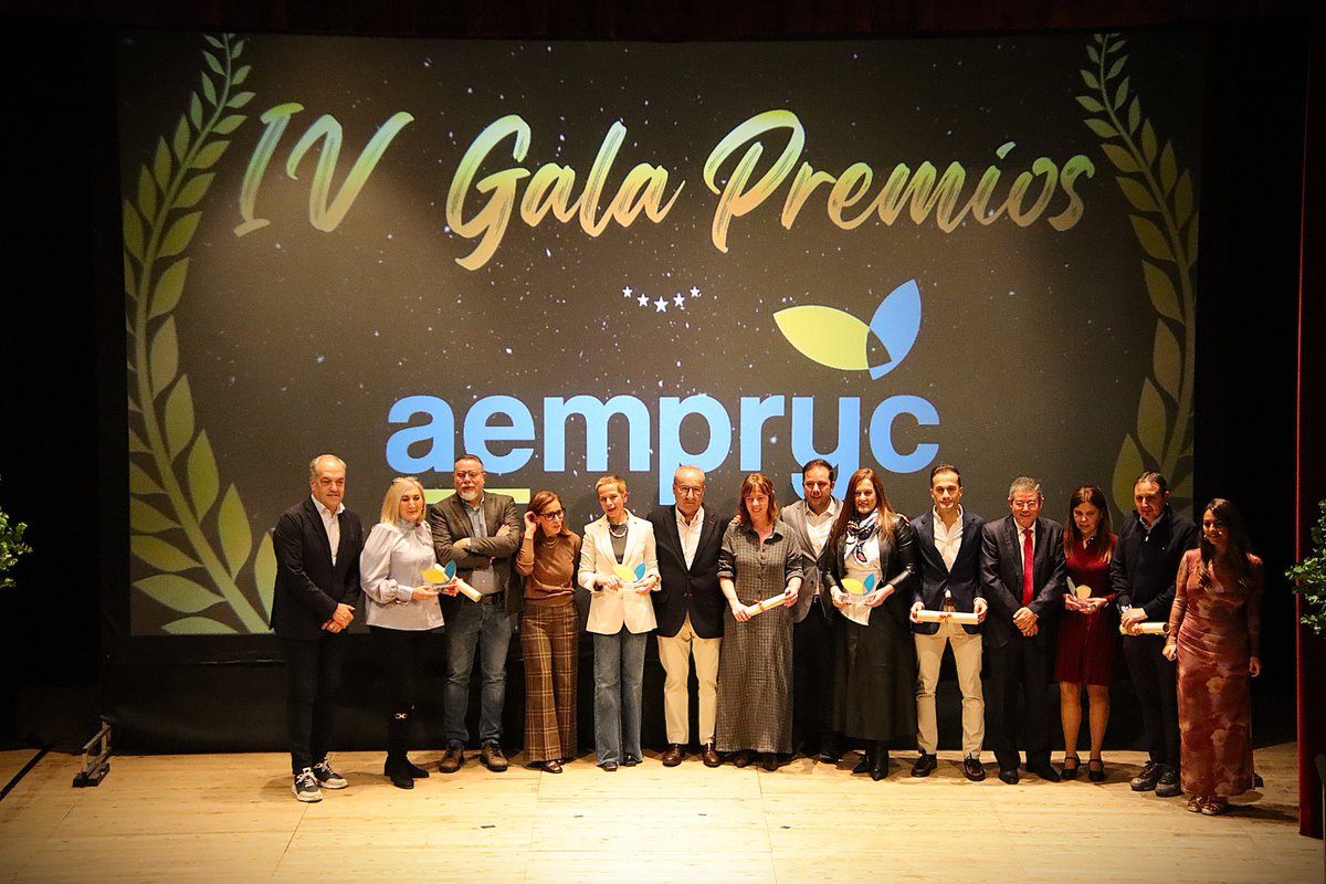 ✨ AEMPRYC y el Colectivo Tierra de Campos celebran el talento empresarial de la comarca en la IV edición de los Premios AEMPRYC.

🎛️ Producción íntegra de Dualia Producciones: técnica, audiovisuales e iluminación.

📸 Fernando Fradejas de Castro