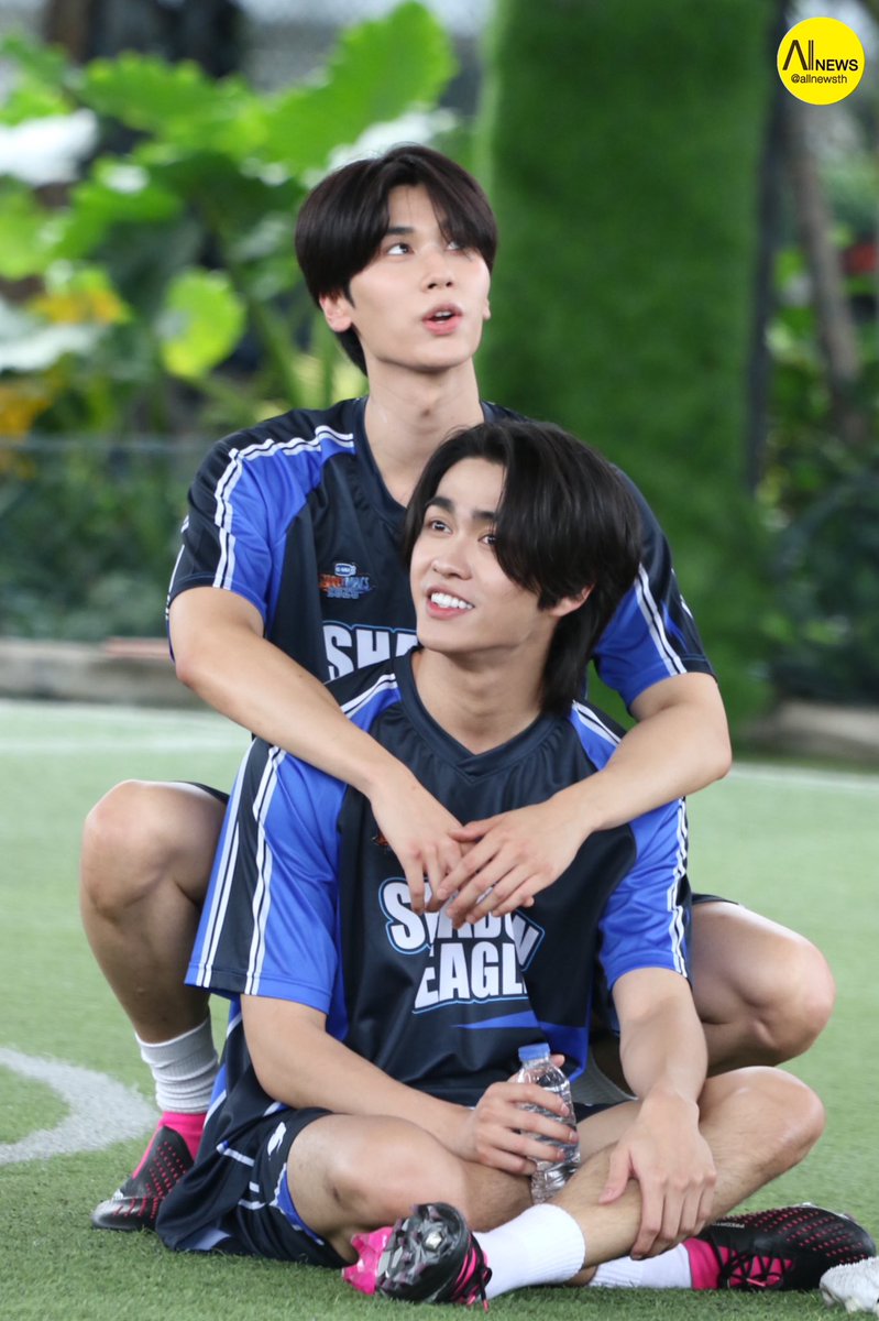 น่ารัก! “ดัง - บูม” ในการซ้อมฟุตซอลอุ่นเครื่องก่อนวันจริง งาน "GMMTV STARLYMPIC 2025" 

#dunknatachai #besevboom 
#ShadowEagle 
#GMMTVStarlympics2025
#GMMTV