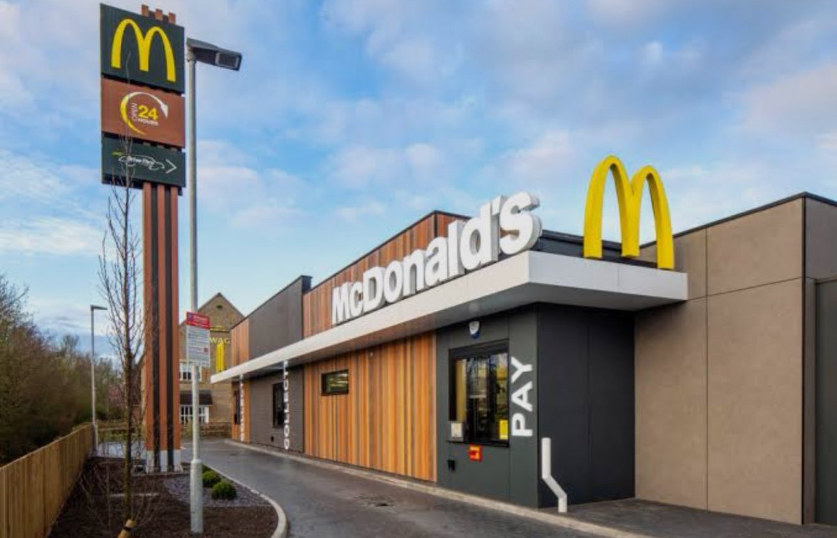 BGatesIsaPyscho's tweet image. There are now almost over twice as many Mosques in The UK as there are McDonald’s Restaurants. 

Yes it changed that quickly.