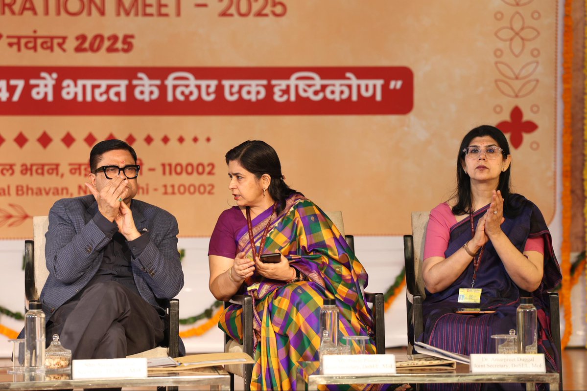 EduMinOfIndia's tweet image. On 16th November, 2025, Shri @sanjayjavin, Secretary, Department of School Education and Literacy, Ministry of Education, inaugurated the 24th National Integration Meet 2025, at @nbbdelhi. In his address he highlighted the pivotal role of Navodaya Vidyalaya Samiti (NVS) in…