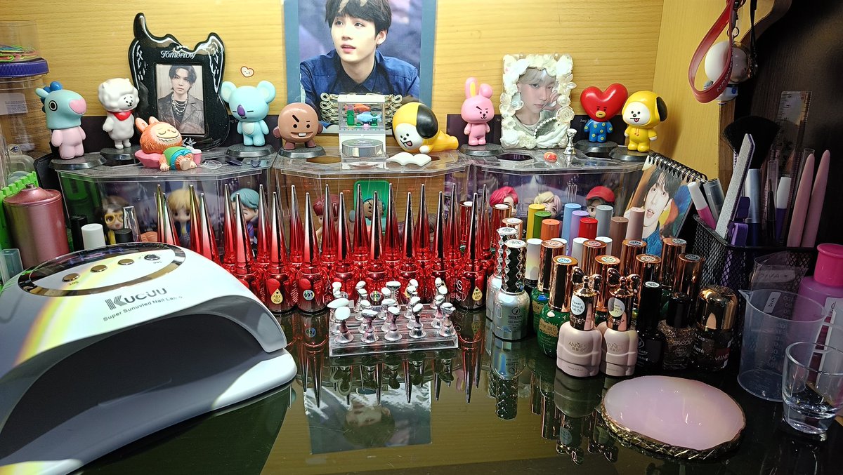 Sebanyak ini dan masih kekurangan warna😗