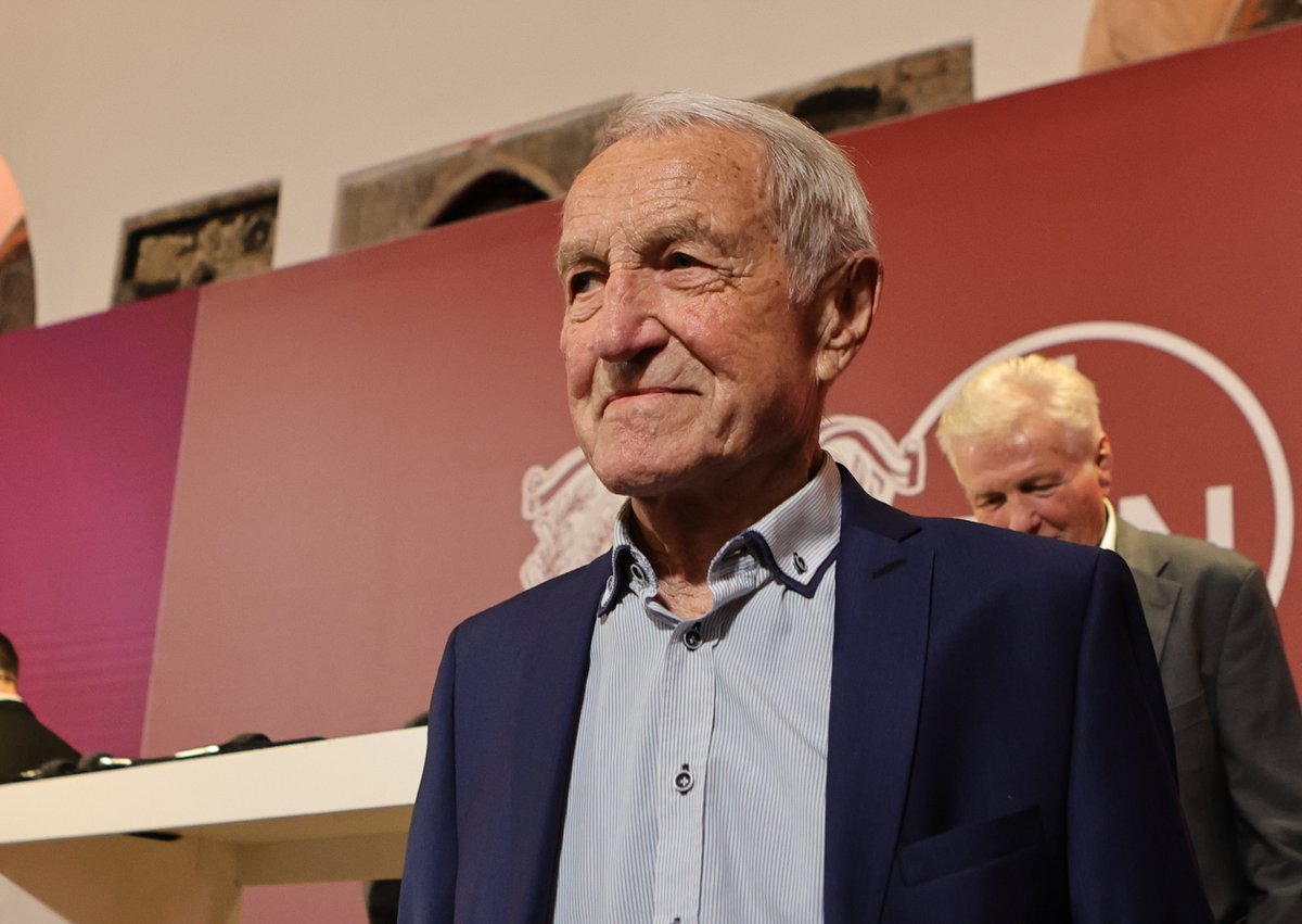 1_fc_nuernberg's tweet photo. Glück, Gesundheit und nur das Allerbeste wünschen wir heute unserem Meisterspieler "Joe" #Zenger zum 9⃣0⃣. Geburtstag!
👉 https://t.co/7xNc2BLZa1 https://t.co/gEXZfpSXVk