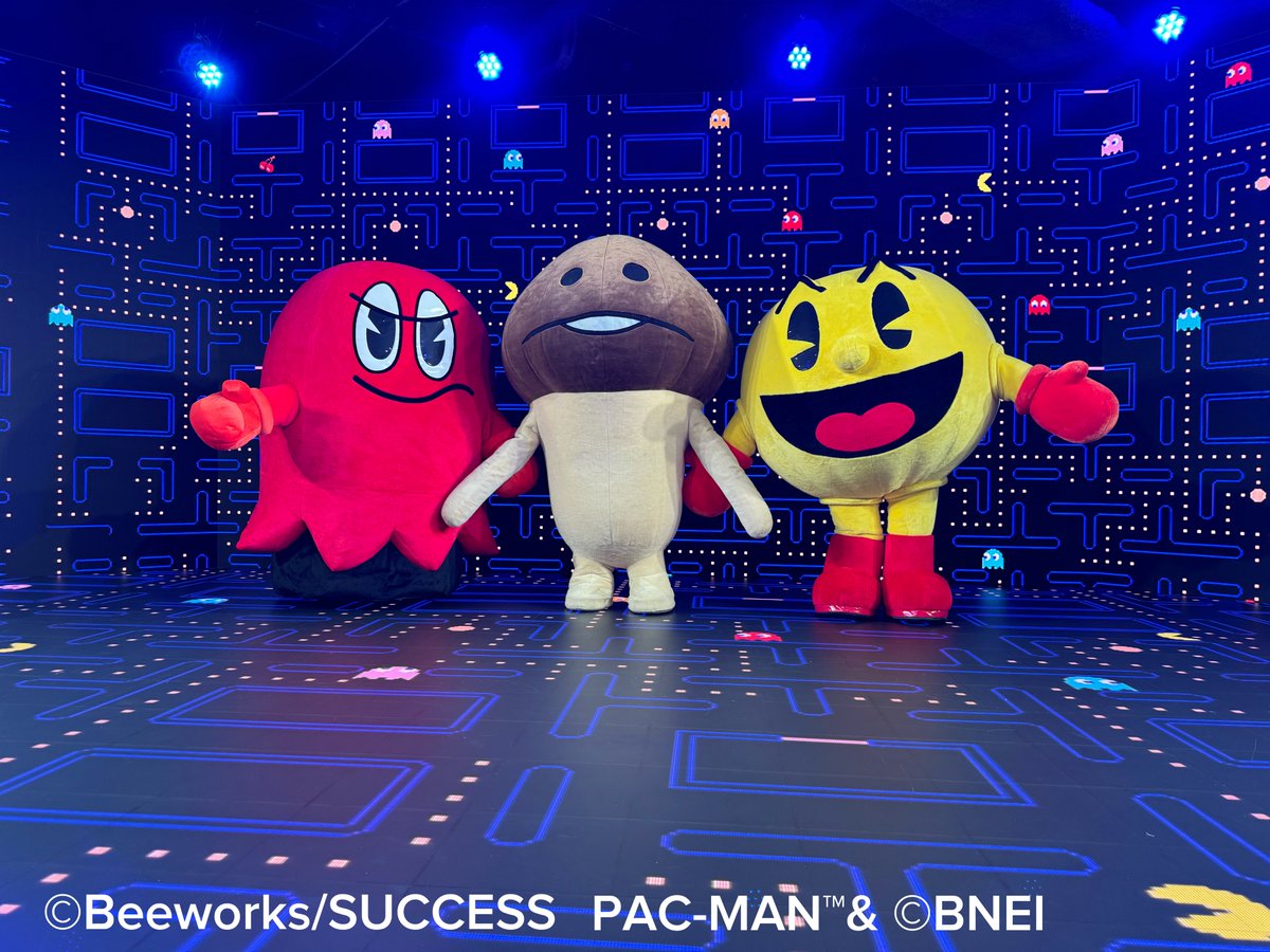 BNEI_PACMAN_JP's tweet image. #パックマン の新しいお友達のなめこが遊びにきた🍄🥠
パックマン「WAKAWAKA　訳:おいしそう…🤤」
なめこ「んふんふ💦（食べないでね💦）」

ふたりの距離が少しずつ近づいて…いるようです☺️
@nameko_nnf
#なめこ #pacman