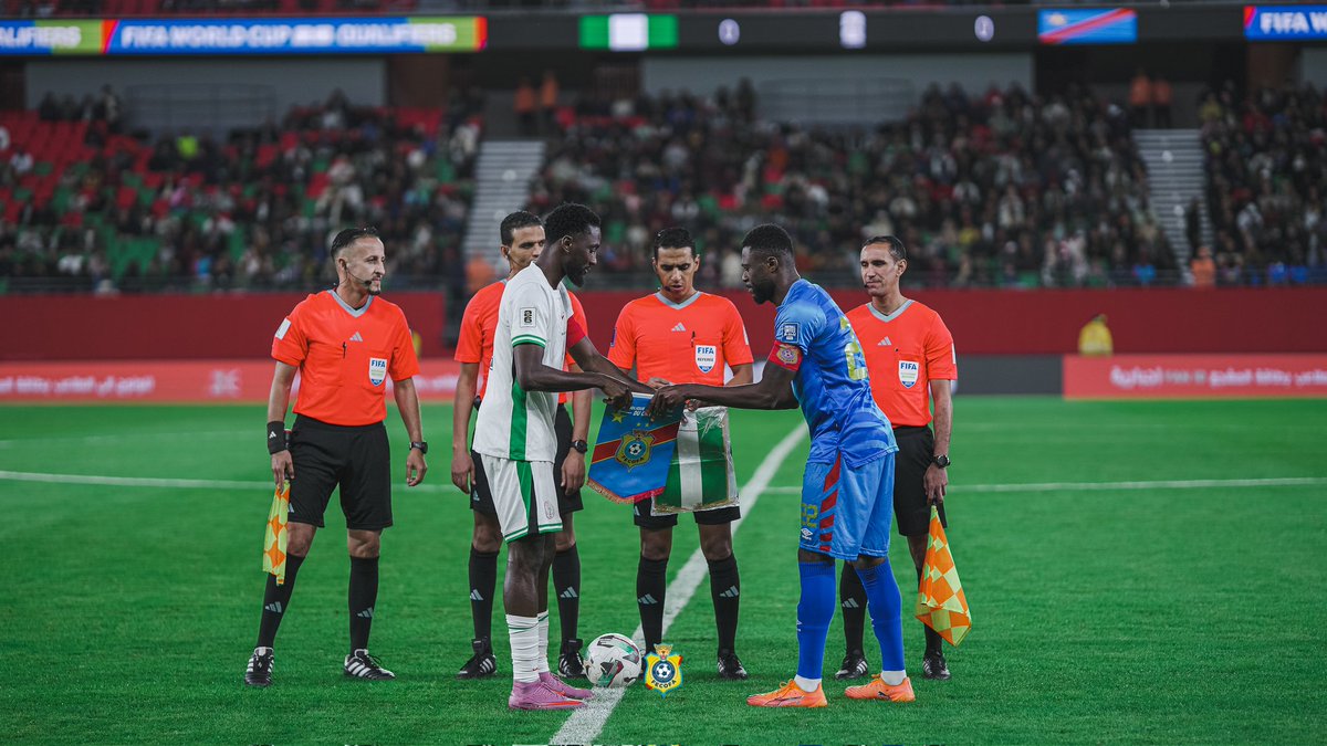 FecofaRdc's tweet photo. 📷 𝐑𝐞𝐭𝐨𝐮𝐫 𝐞𝐧 𝐢𝐦𝐚𝐠𝐞𝐬 𝐬𝐮𝐫 𝐥𝐚 𝐫𝐞𝐧𝐜𝐨𝐧𝐭𝐫𝐞 𝐡𝐢𝐬𝐭𝐨𝐫𝐢𝐪𝐮𝐞 🇳🇬🆚🇨🇩

Revivez les moments forts d’un match inoubliable : intensité, courage, émotions…
Les Léopards ont livré une bataille immense pour décrocher leur qualification au bout du suspense. 🐆🔥

Retour en images sur une soirée qui restera gravée dans l’histoire.

#Leopards #RDCongo #HistoireEnMarche #Qualification #BendeleEkweyaTe