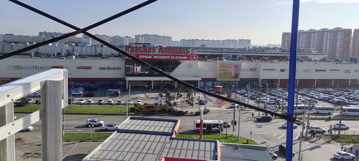 А из нашего окна, видна