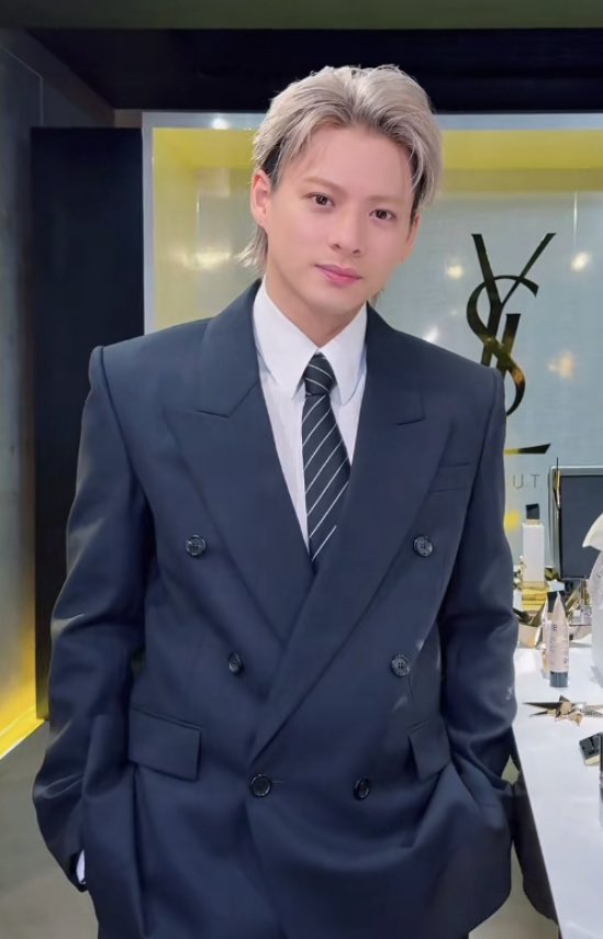 もう1回言うけど
筋肉どこに？
ちょっと待って
同じ人？w

#ShoHirano #平野紫耀