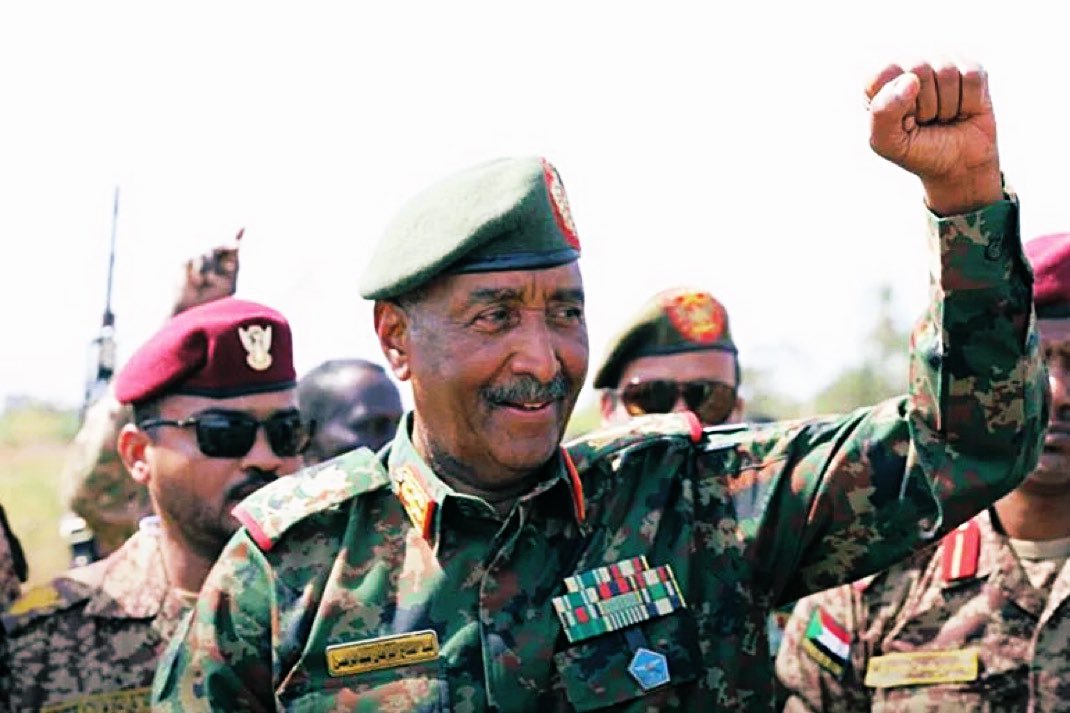 ashraf_elsir's tweet image. التحية للقوات المسلحة السودانية
بحمدالله جاري تحرير مناطق مهمة أُخري بالإضافة إلي أم سيالة ، و بارا . 
#السودان_ينتصر