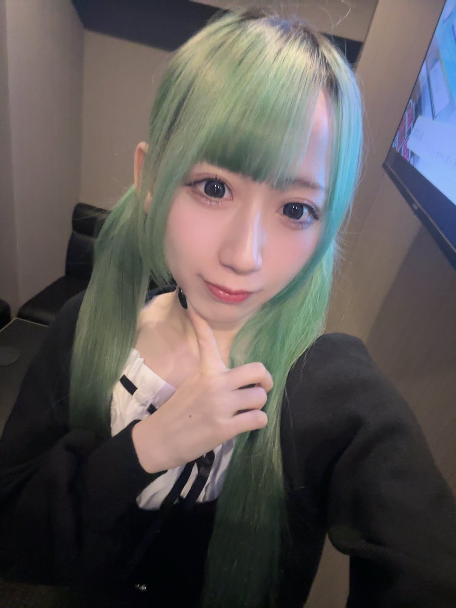 七瀬 柚香 (@yu_zu_gram) / Posts and Replies / X