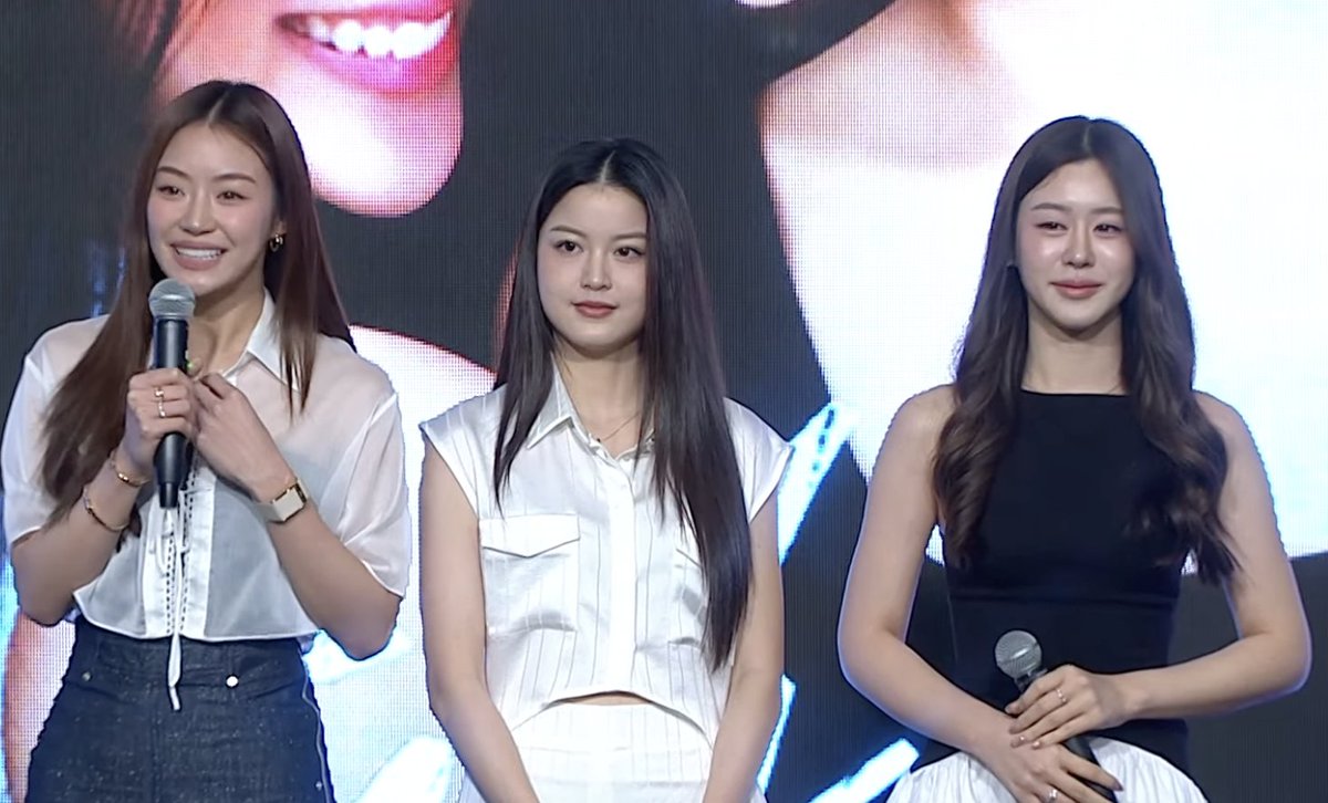 findmetothetoon's tweet image. เฟรมพระราชทาน คุนหนูหมิว คุนหนูแทน คุนหนูแบม 🥺