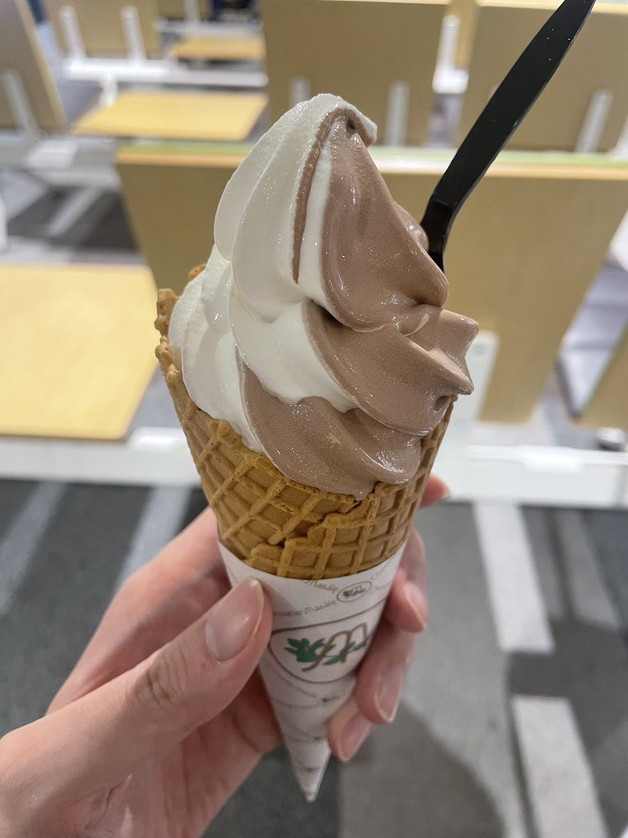 3日間北海道にいただけで服装が迷子になっています。東京が暑く感じるよ。

今日はこれから池袋キングダムさんにてふくろうオープンです🦉
無事定員での開催とのことです😌
協会ルール。貪欲にトップ狙おう。
ご参加の皆様よろしくお願いします！