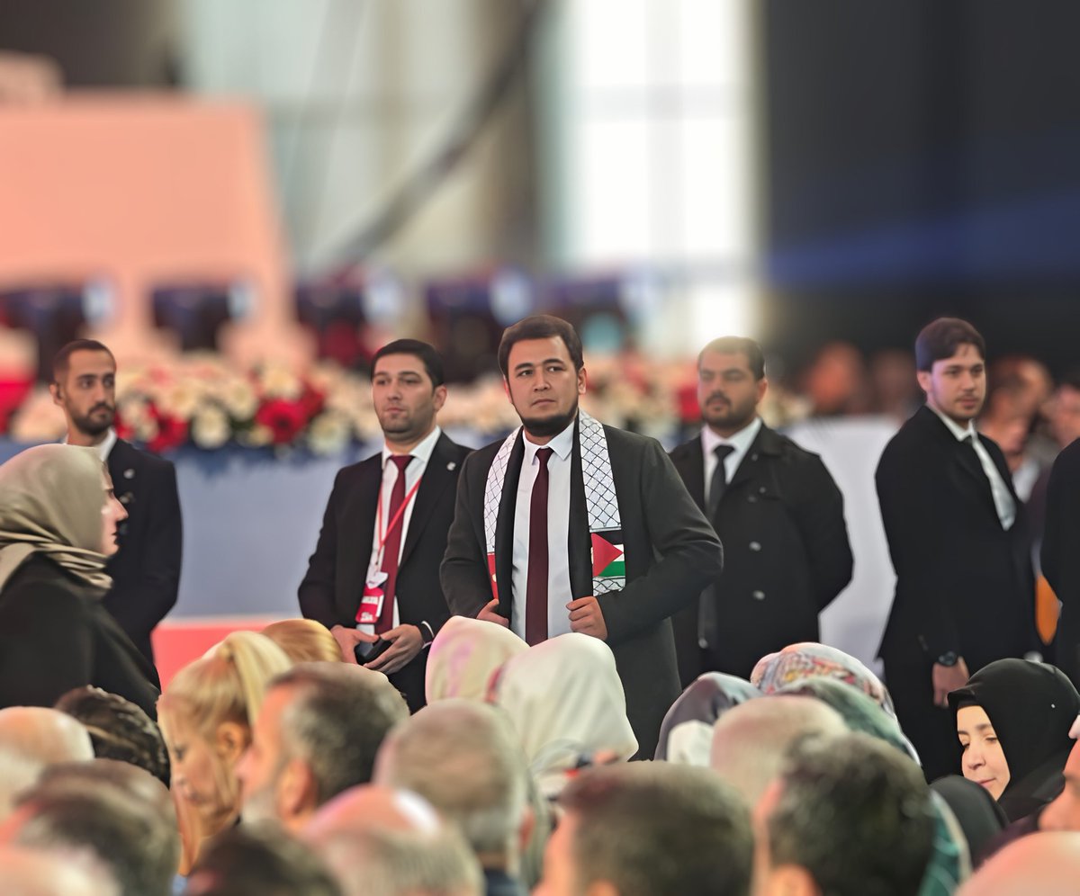 Yeniden Refah Partimizin 3. Olağan Büyük Kongresi'nde MKYK üyesi olarak seçilmekten büyük bir onur duyuyorum. 

Tensip ve teveccühleriyle listelerinde şahsıma yer veren Muhterem Genel Başkanımız Dr. Fatih Erbakan’a şükranlarımı sunuyorum.

Haydi Türkiye İş Başa Düştü!