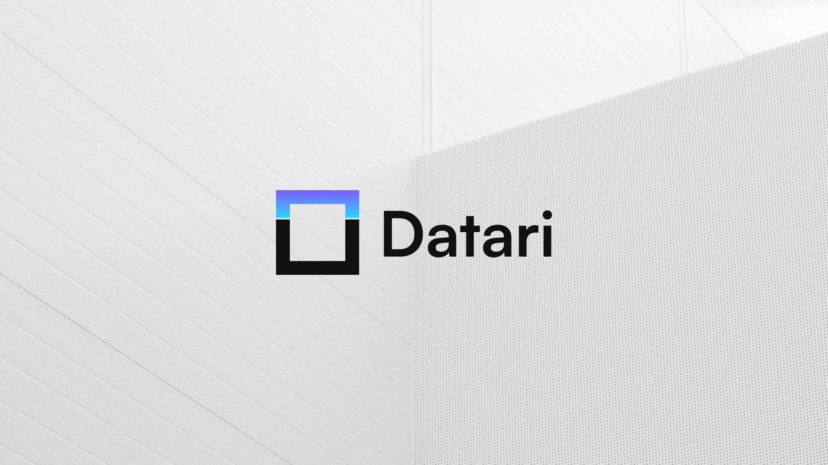 AkinyeleVS's tweet image. A minimal mark, a bold foundation, and a gradient that represents constant data flow.
Logo + color palette locked in. On to the next phase.