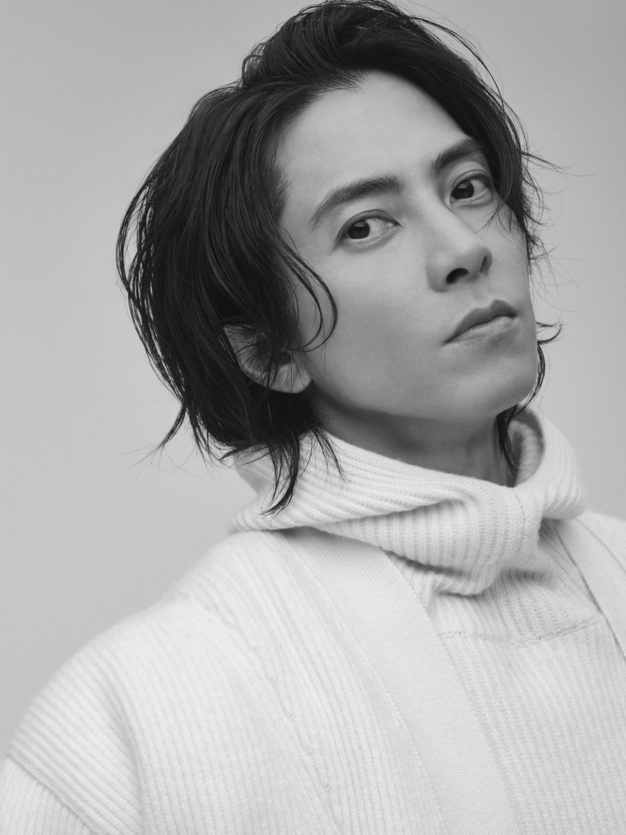 GQJAPAN's tweet photo. 「進化しつつ普遍的」山下智久が見て、着て、感じた、モンクレールが“愛される理由”とは。

▼詳細はこちらから✔
https://t.co/Qfhccr4NJx 

#PR https://t.co/o44LAX3wjW