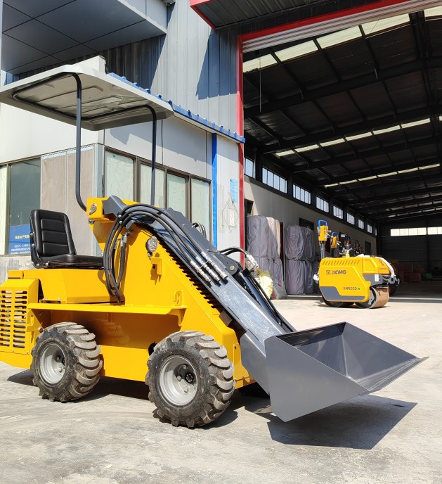 YHMG_Machinery's tweet image. The Ultimate Skid Steer Showdown: Brands Compared! #SkidSteer #CompactLoader #ConstructionEquipment #HeavyMachinery #SkidSteerLife #TractorLoader #BuildWithPower #EarthMoving