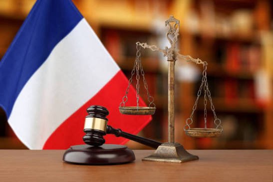 🚨🇫🇷 ALERTE INFO | Un homme, condamné à 12 ans de prison pour avoir violé sa belle-fille pendant 6 ans, a été libéré au bout de seulement 2 mois. Aujourd'hui, la victime âgée de 28 ans dénonce un scandale judiciaire et révèle qu'elle souffre de dépression depuis sa libération.