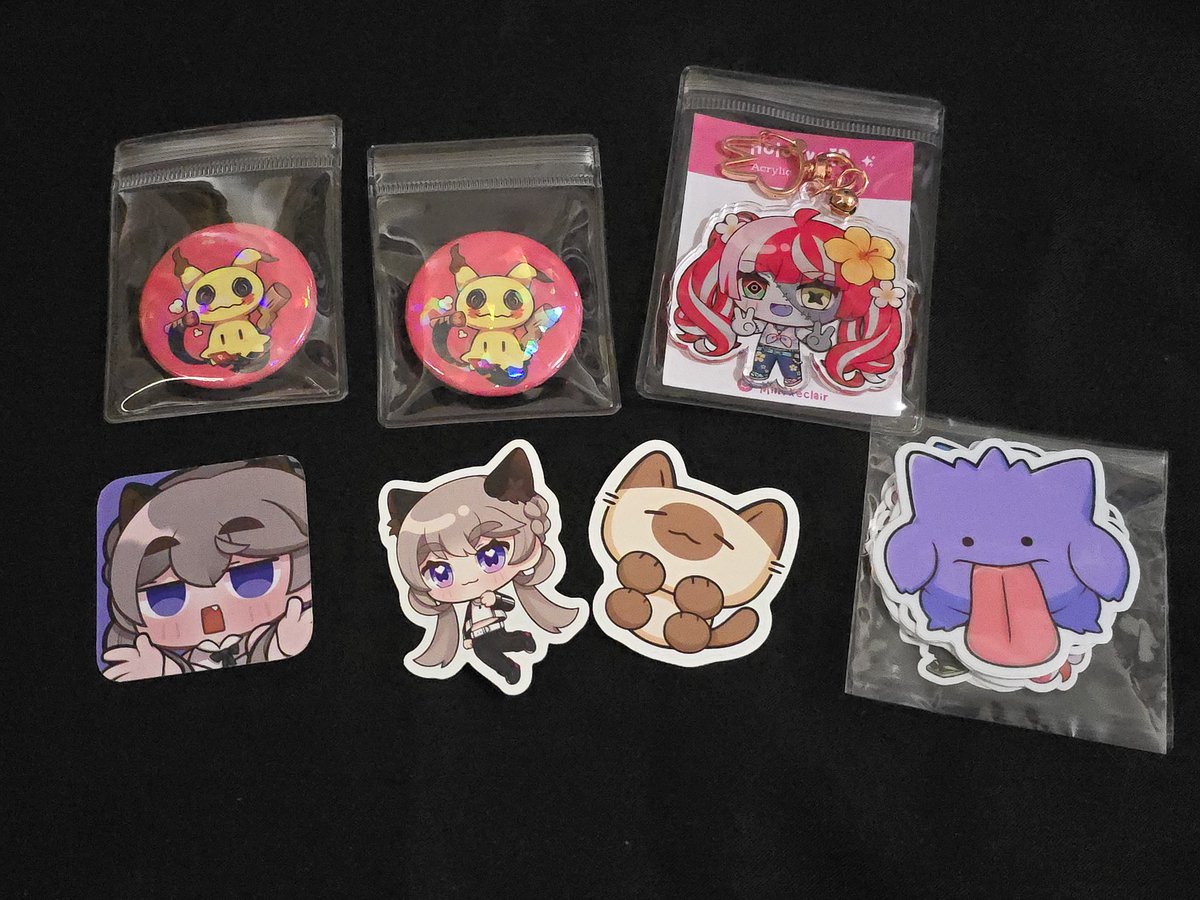 Merchandises by <a href="/Earllgrey2/">Earllgrey | Vgen | CF 21 - E12</a> 💜
[Some things missing from photos = i gave it to someone else]

Love your arts so much > < they're all so cutee and happi to get your stuff this time!
Thank youu <3