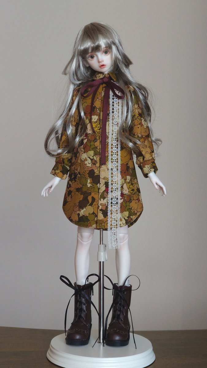 くらはしれいさんデザインの生地でシャツワンピースを作りました🪡
可愛い〜🧸💓
#charmdoll