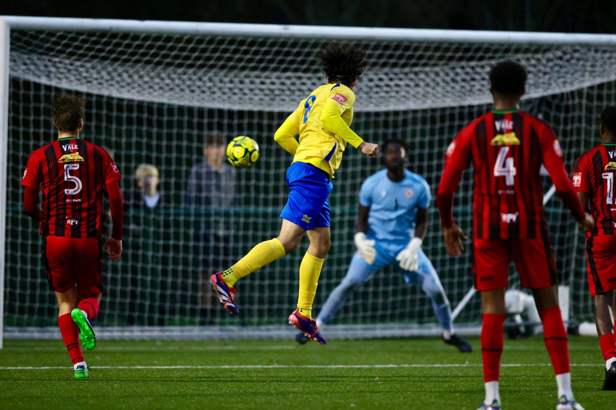 AscotUnitedFC's tweet image. Read up on the Yellas win in the @IsthmianLeague over @RPVFC here 👇

ascotunited.net/ascot-stun-val… 📲

#WeAreAscot
#UpTheYellas