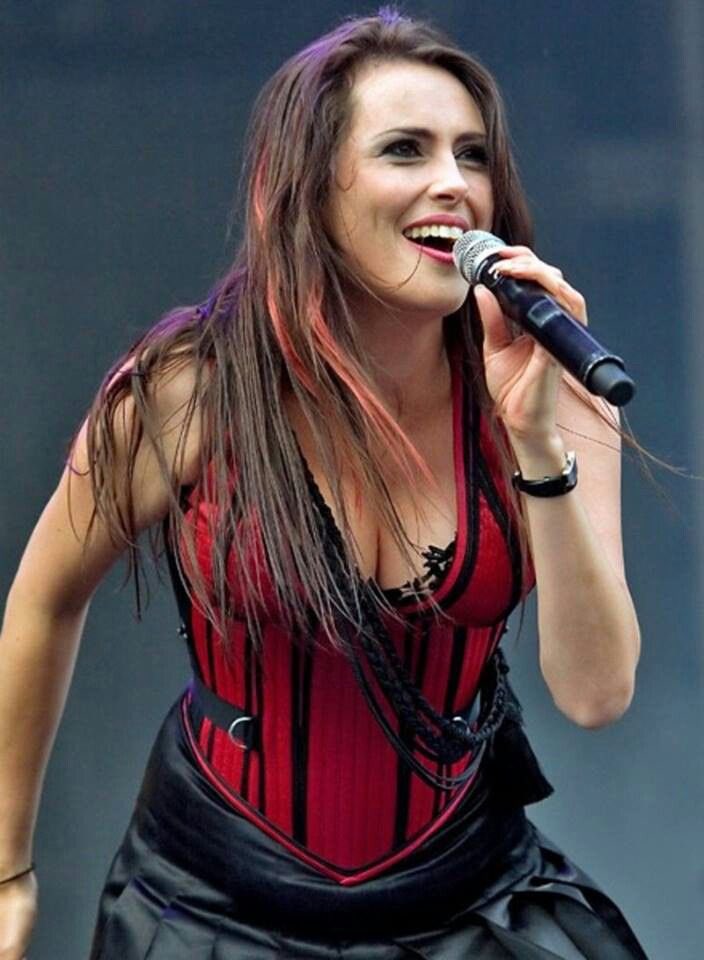 _Malacod's tweet image. Most underrated modern day vocalists