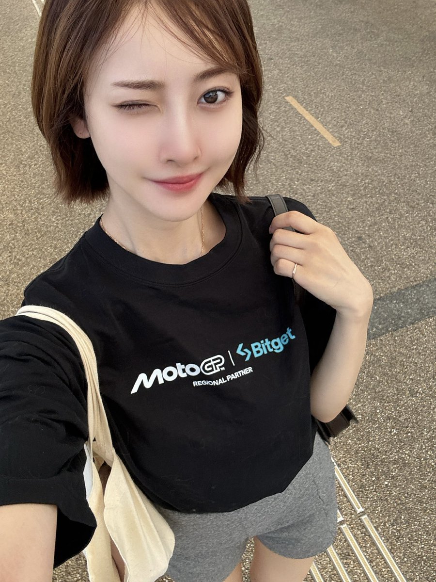 torimaruneko's tweet image. 沖縄暖かくて最高😚
#Bitget #PR