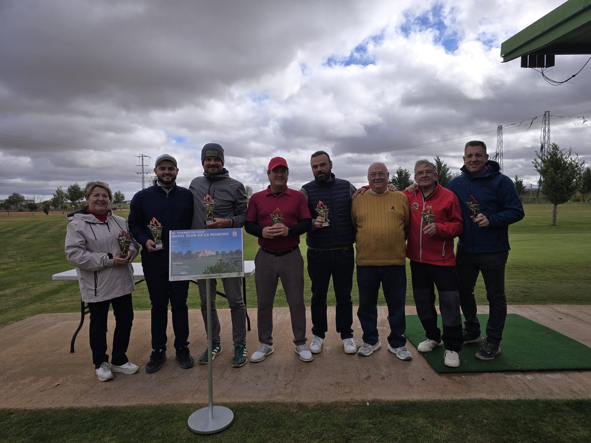 larodagolf's tweet photo. Último torneo del año patrocinado por @hotelflordelamancha. Puedes consultar los resultados de todos los torneos, ver fotos y mucho más en https://t.co/zBlVn4zt9H https://t.co/kH9H0naQNb