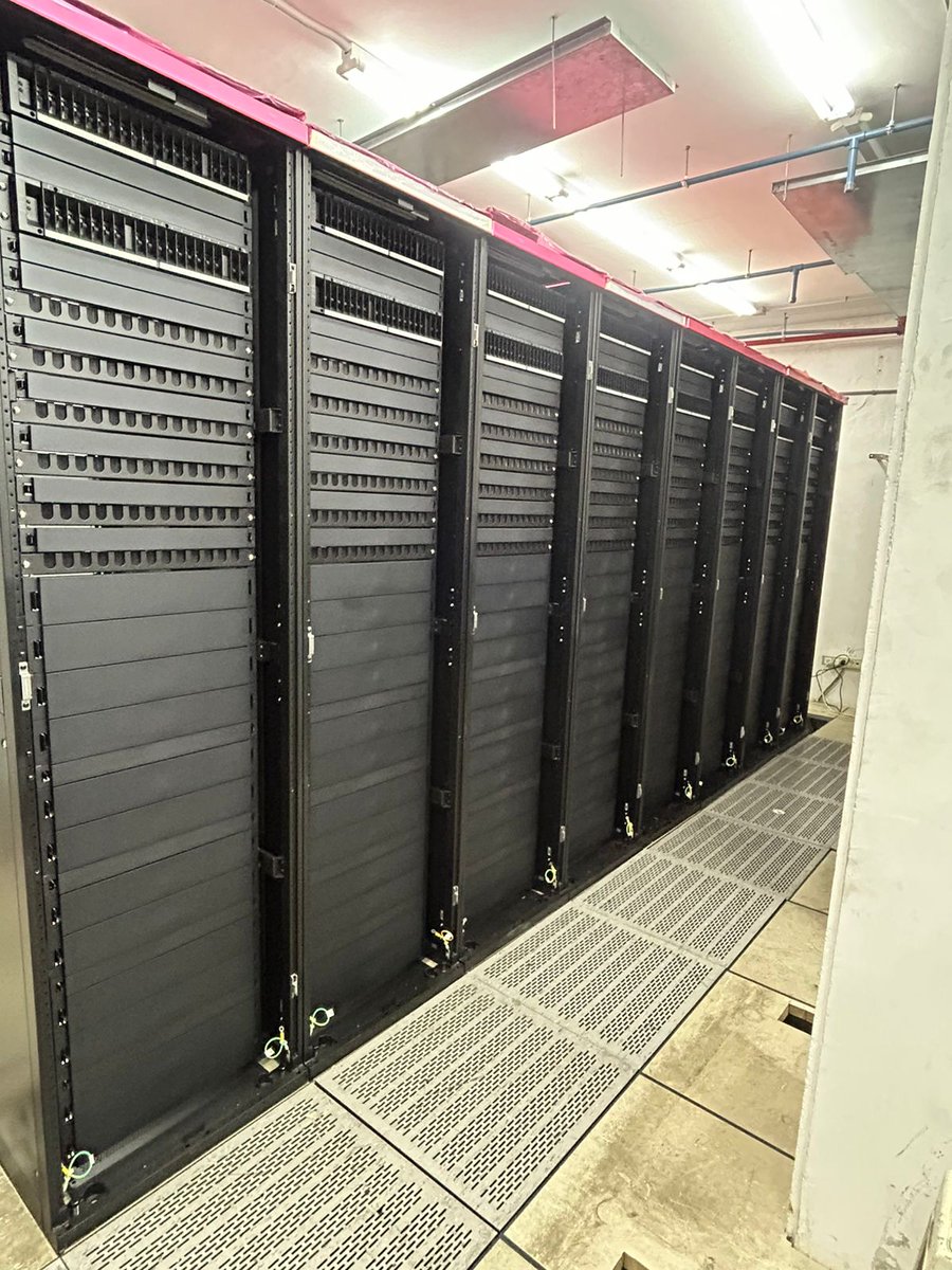 digital_and_sal's tweet image. Behind every digital connection is infrastructure built with precision and passion. Proud of our team for completing this cutting-edge data center. #digital&amp;amp; #DigitalTransformation  #datacenters #TelecomSolutions #TechInfrastructure #TeamWork #BuiltForTheFuture #thefutureeveryday